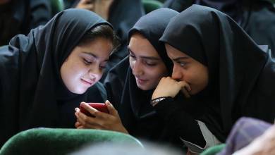 چرا خبرهای دروغ فضای مجازی را باور می‌کنیم؟