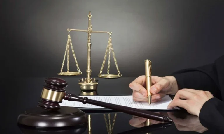 چگونه بهترین وکیل در شیراز را پیدا کنیم؟