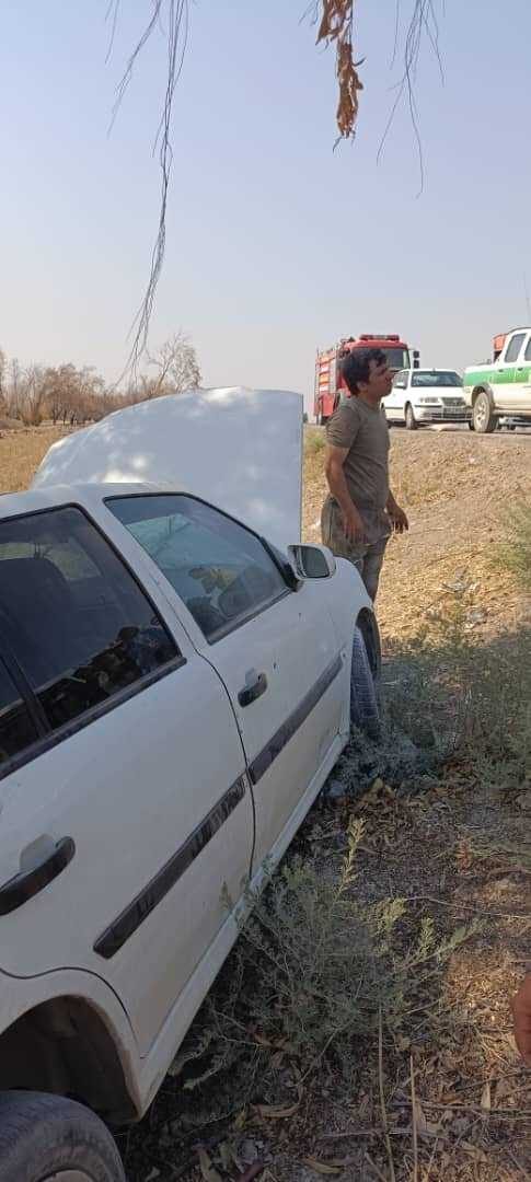 اقدام به موقع آتش نشانان مانع از انفجار خودرو شد