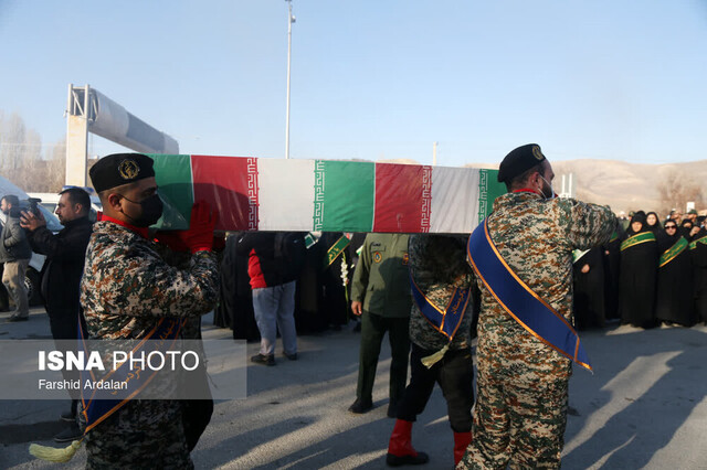 وداع کردستانی ها با شهدایی از اهالی بهشت