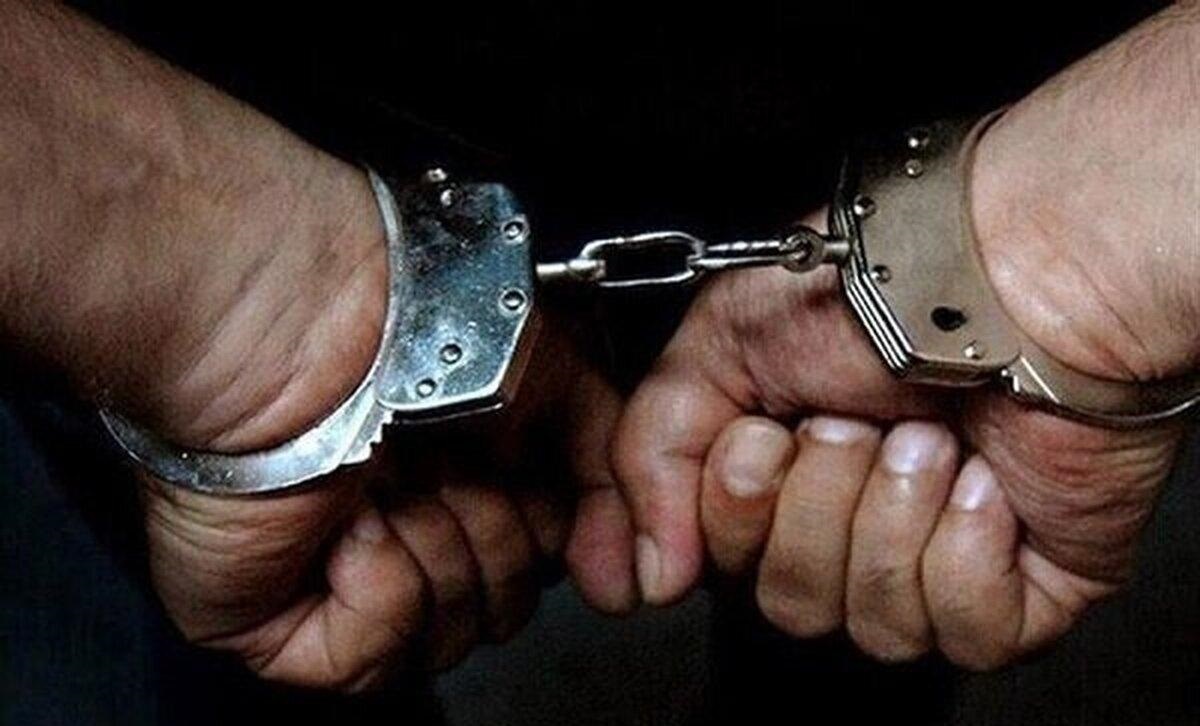 قاچاقچی سلاحهای غیرمجاز دم به تله داد